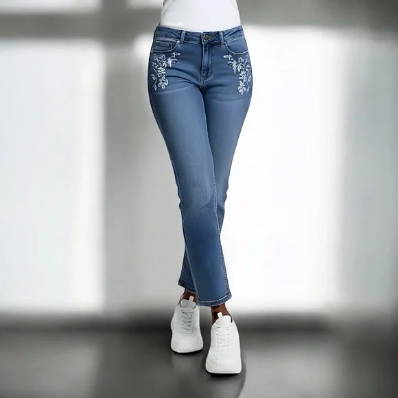 Camila Coelho Women’s Blue Embroidered Straight Ankle Jeans Sz 8 - Picture 1 of 14